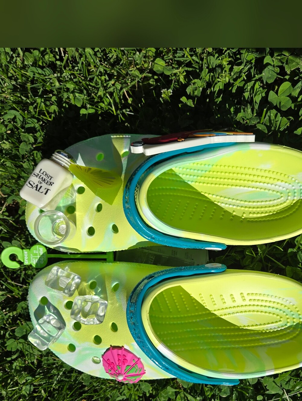 Margaritaville Crocs Womens 11 Or Mens 9
